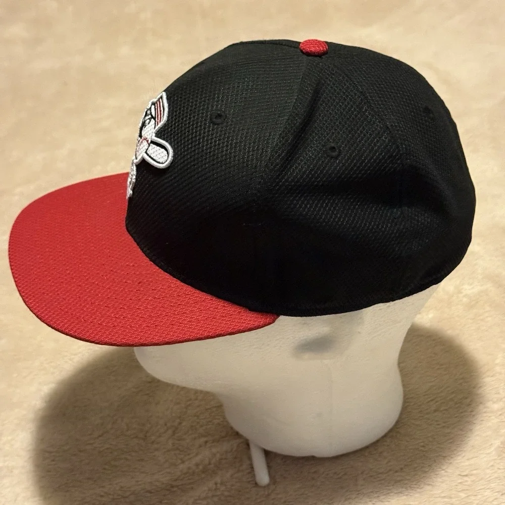 Cincinnati Reds New Era 59Fifty Fitted Hat 7 1/8  Mr Redlegs NWOT